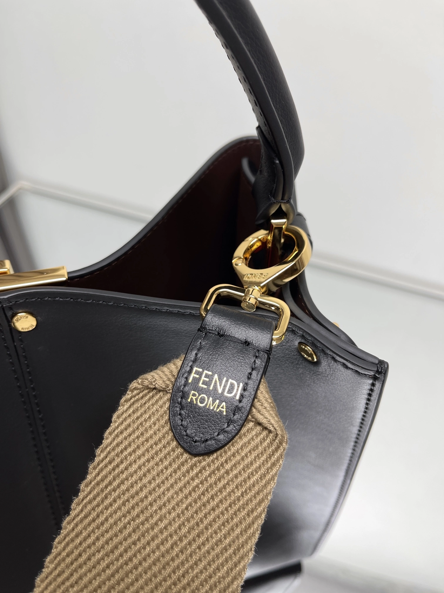 Fendi Peekaboo Bags HighQuality 69946