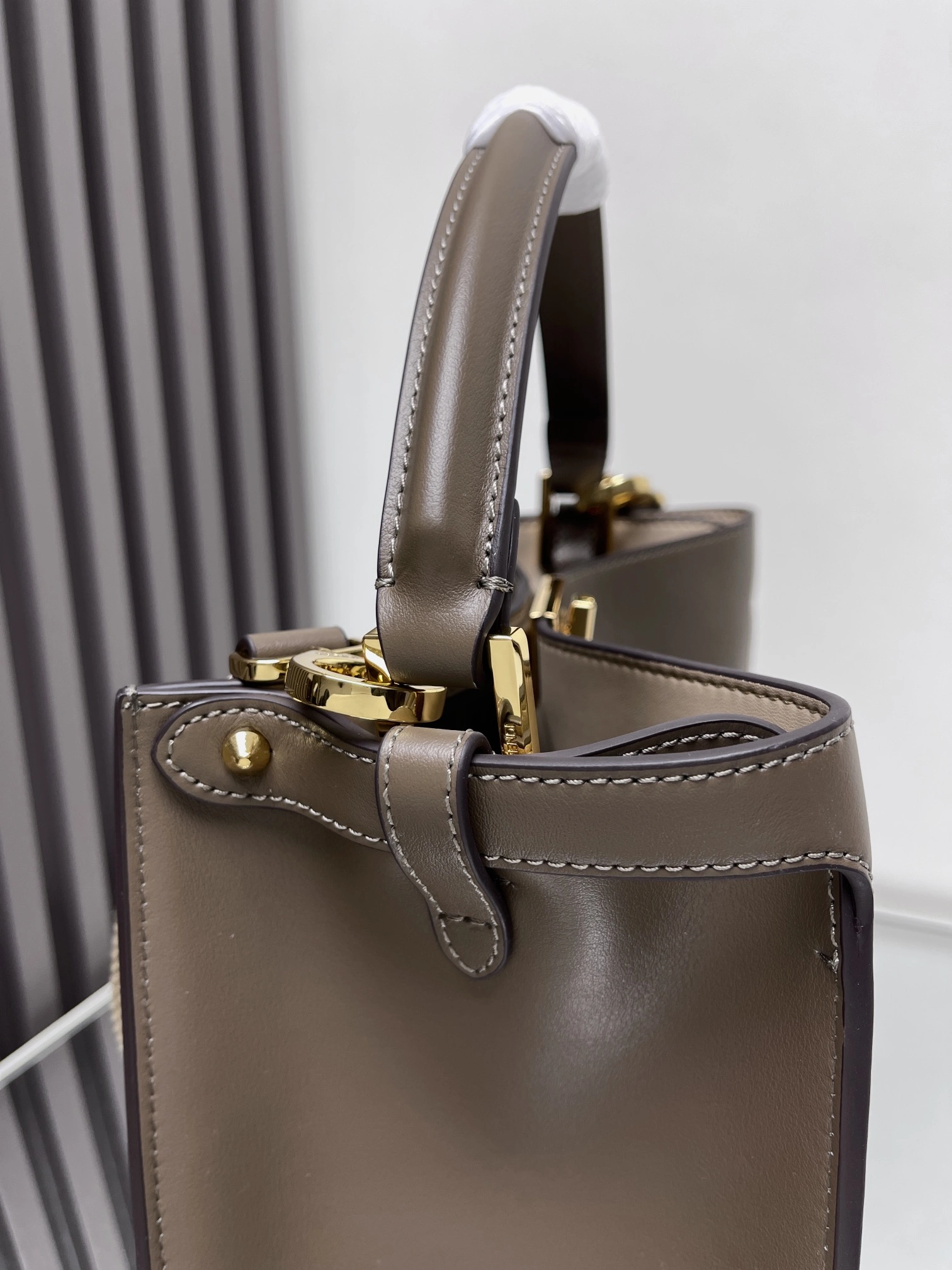 MultiPurpose Fendi Peekaboo Bags 69868