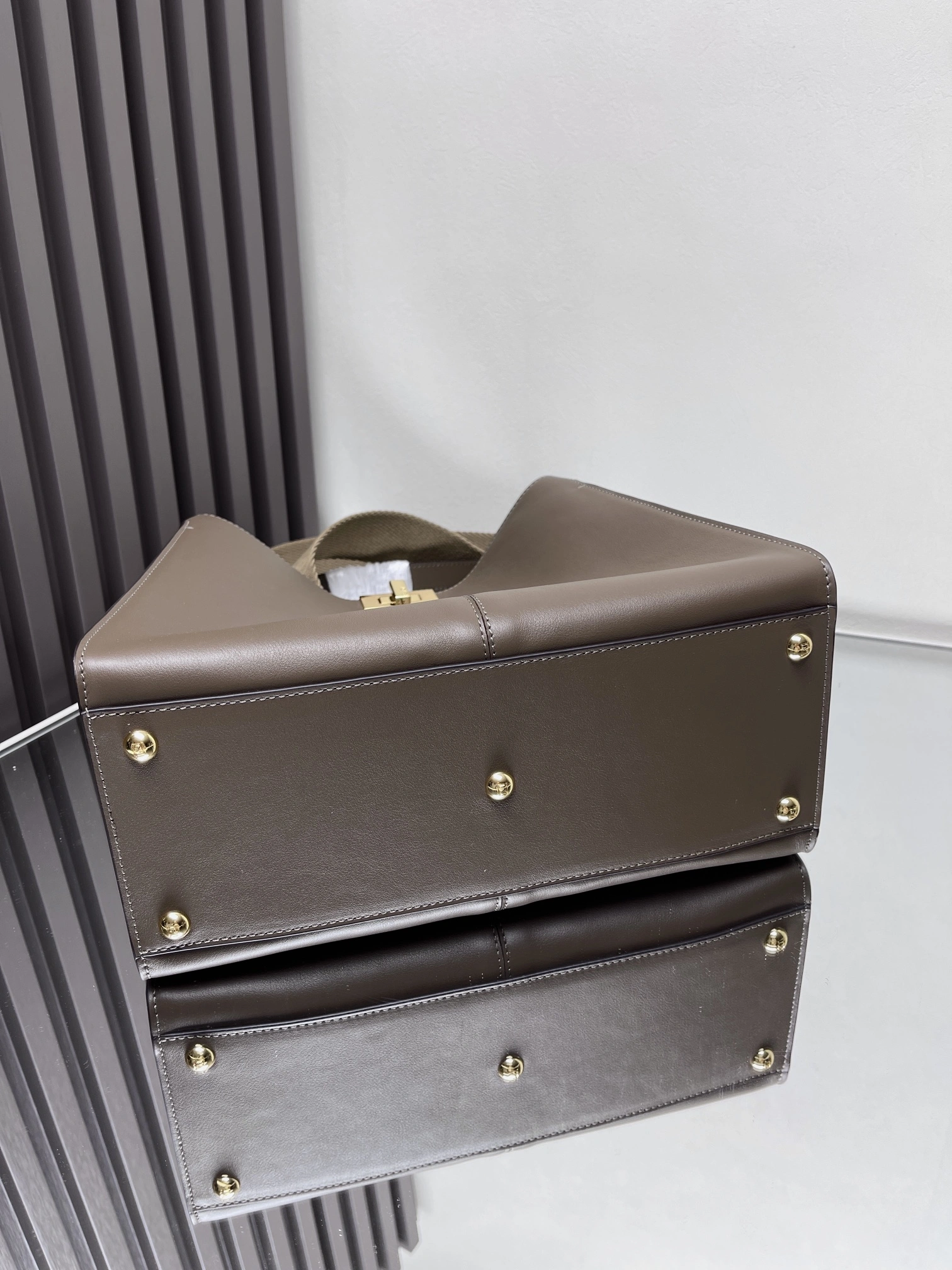 MultiPurpose Fendi Peekaboo Bags 69868