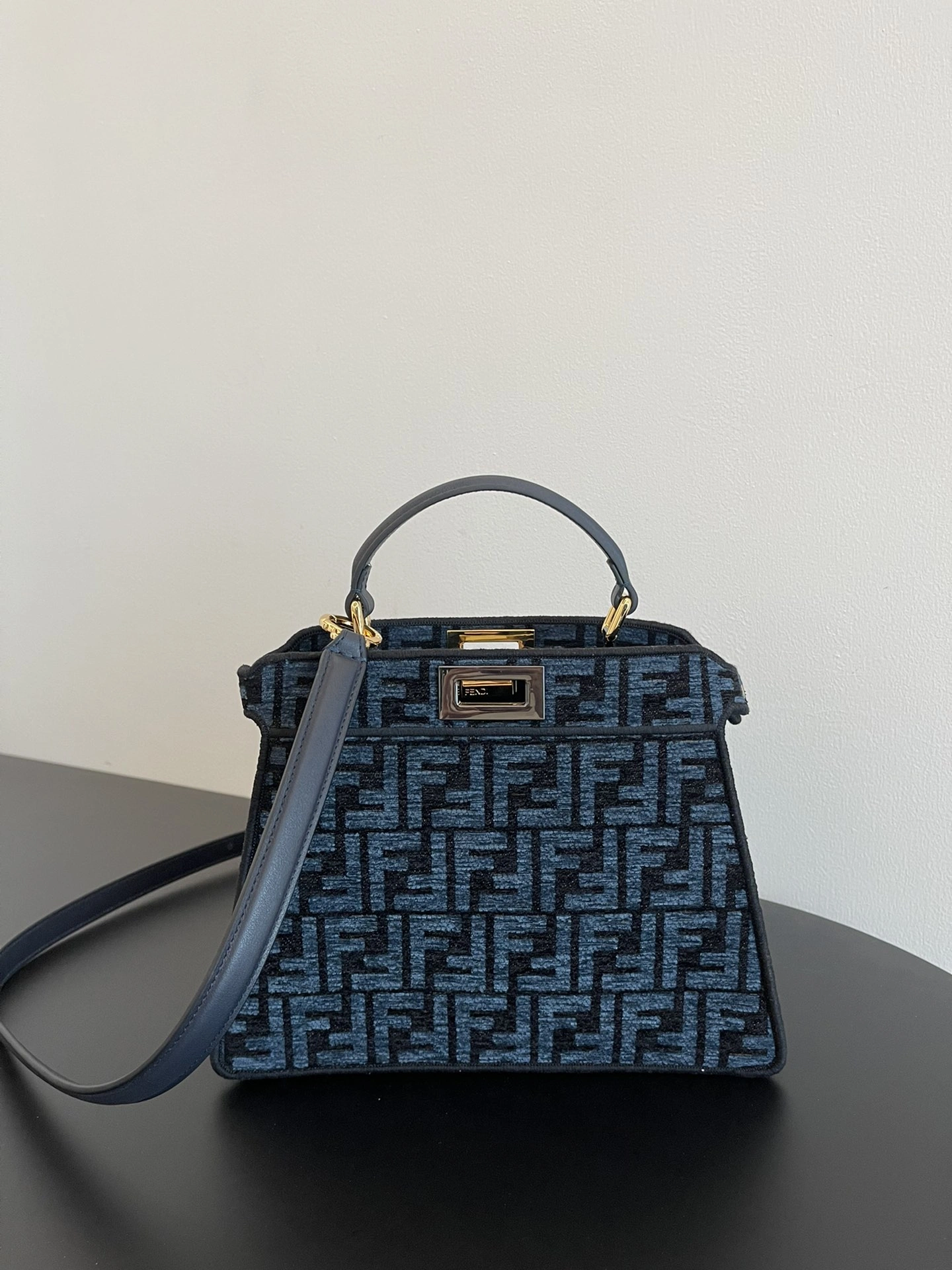 Fendi Peekaboo Bags StreetReady 69864