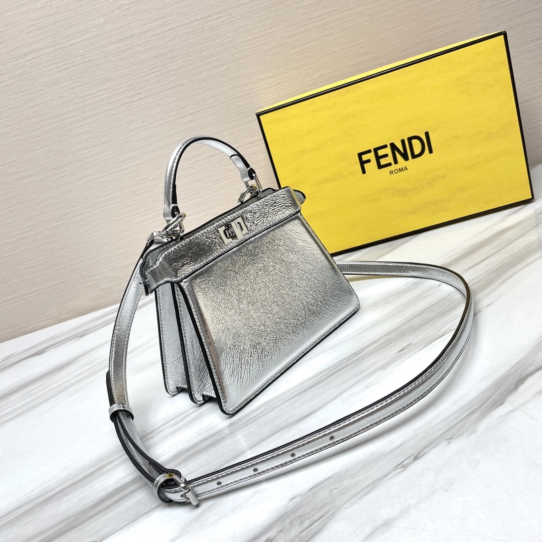 Cozy Fendi Peekaboo Bags 69863
