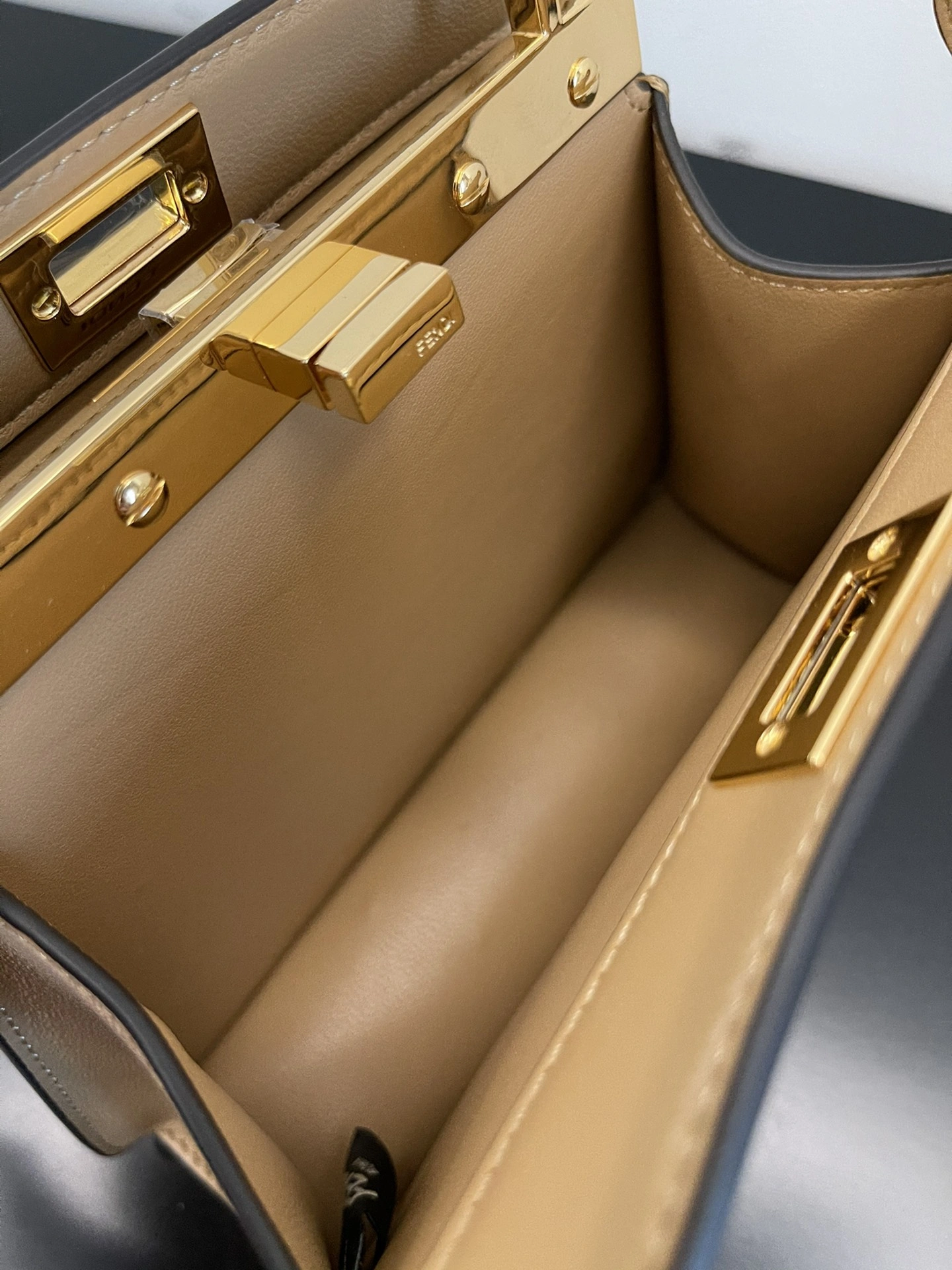 Fendi Peekaboo Bags Practical 69870