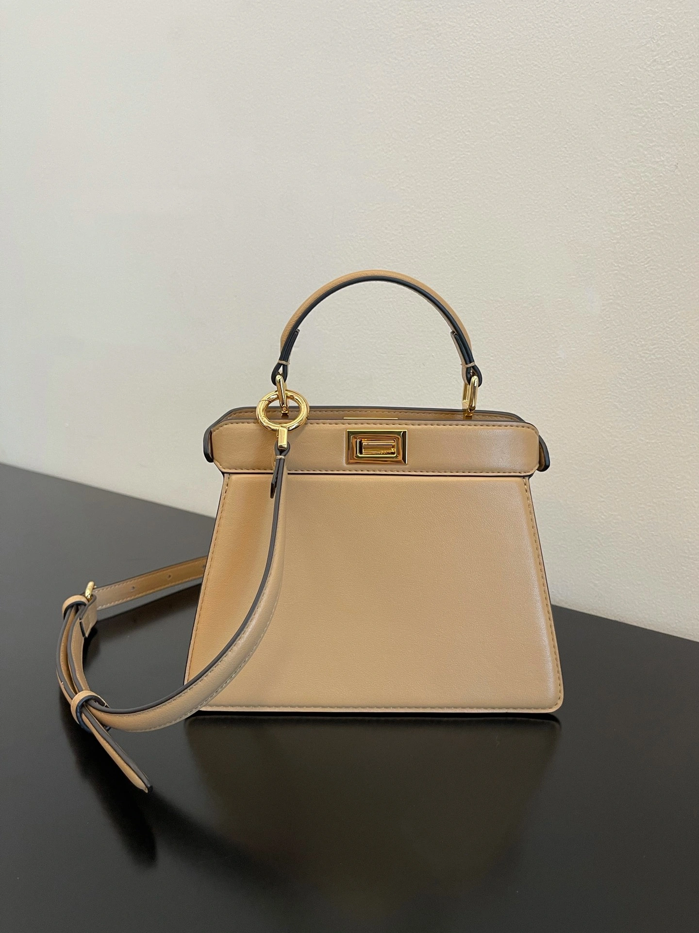 Fendi Peekaboo Bags Practical 69870