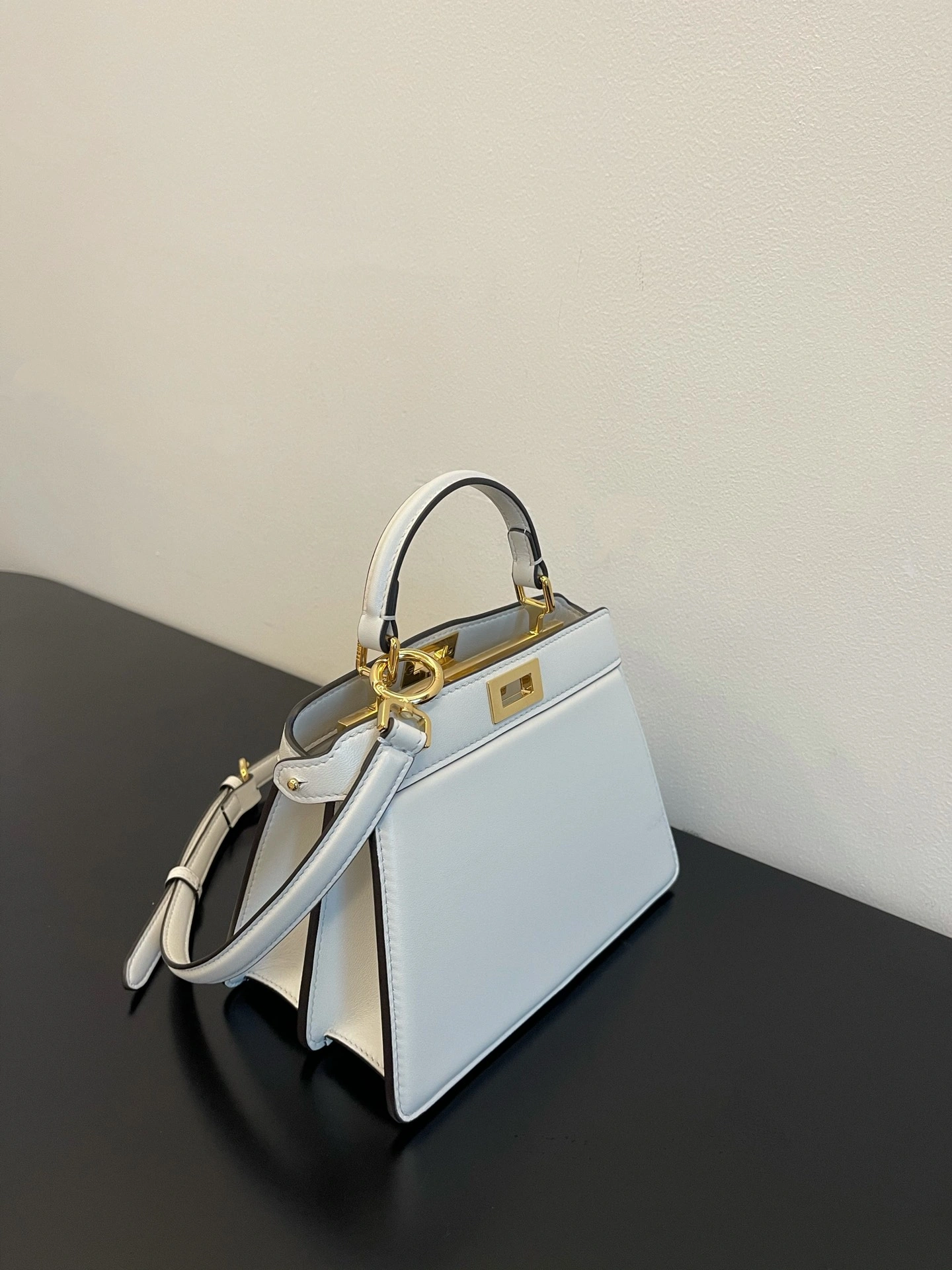 Fendi Peekaboo Bags Reliable 69872