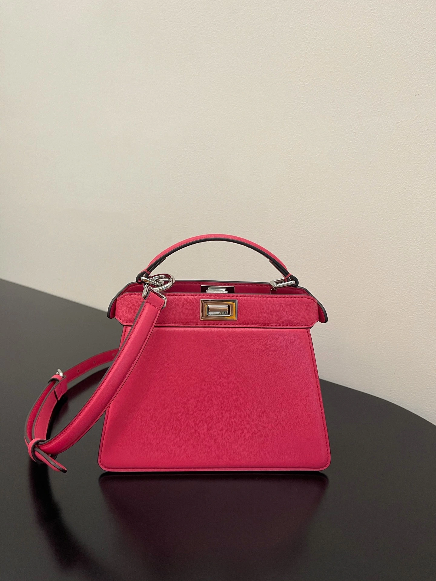 WrinkleFree Fendi Peekaboo Bags 69861