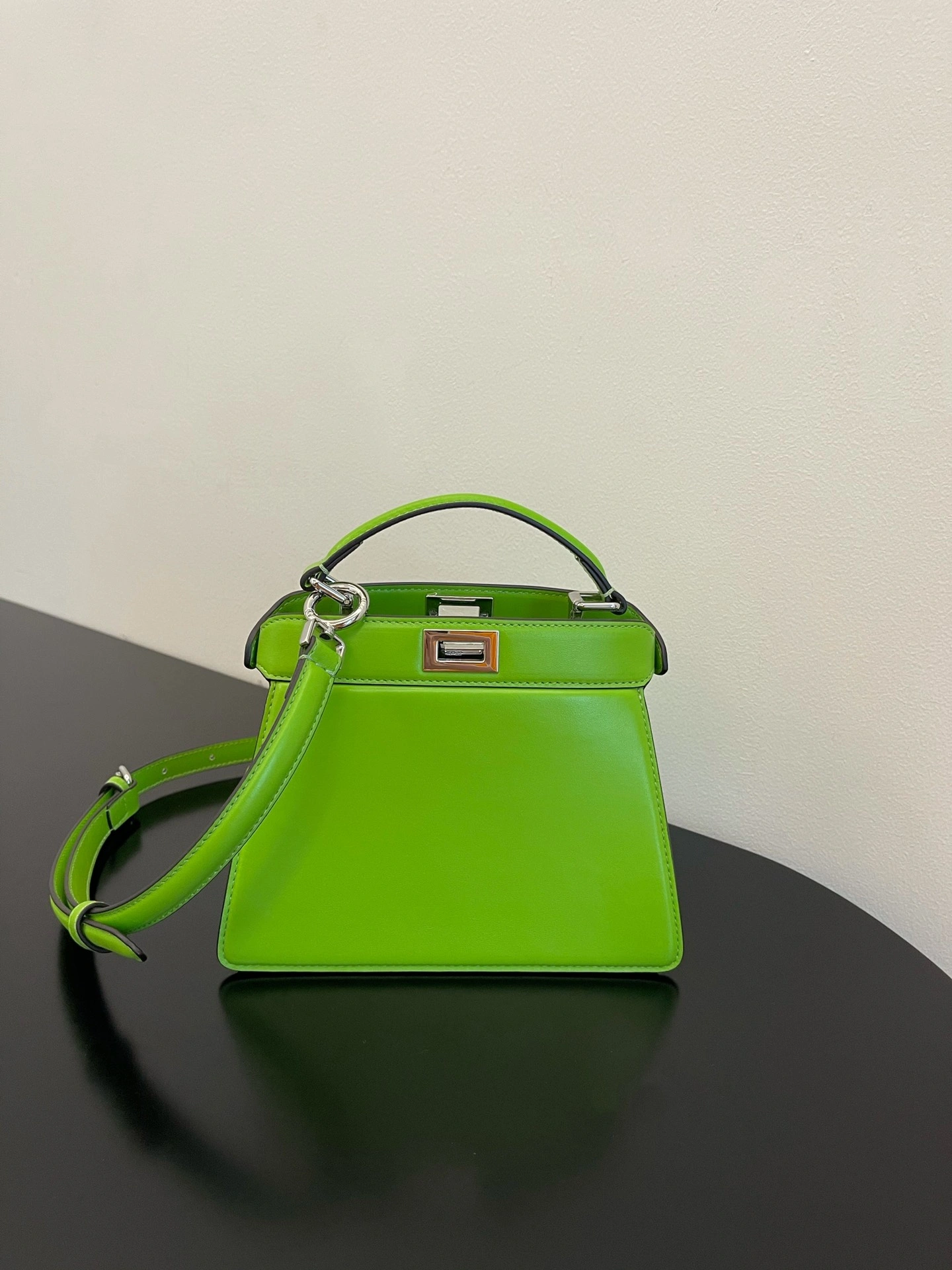 Youthful Fendi Peekaboo Bags 69897