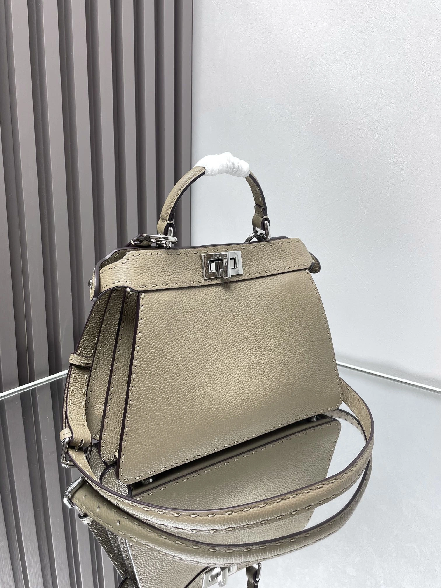 Durable Fendi Peekaboo Bags 69856