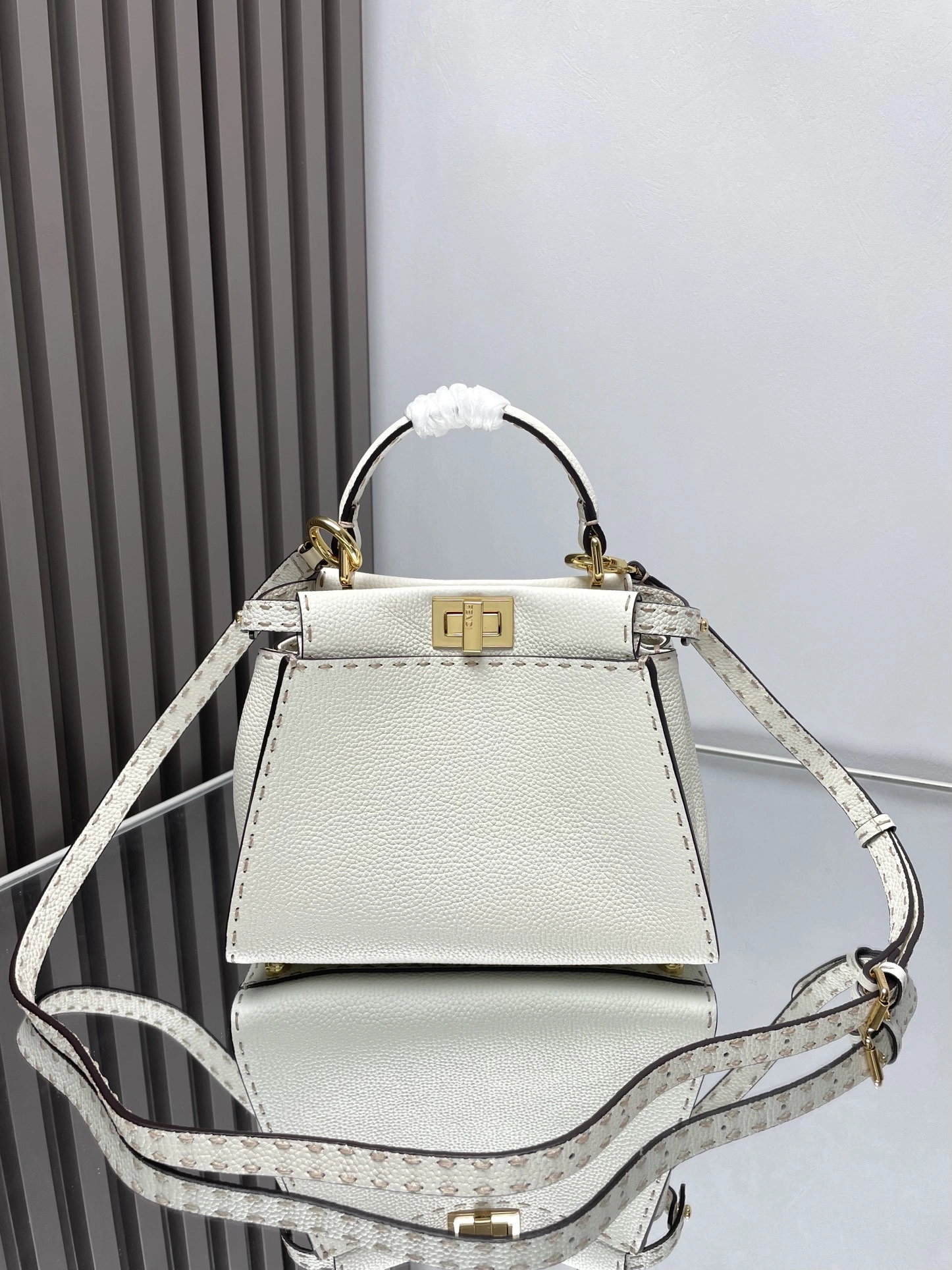 Elegant Fendi Peekaboo Bags 69848