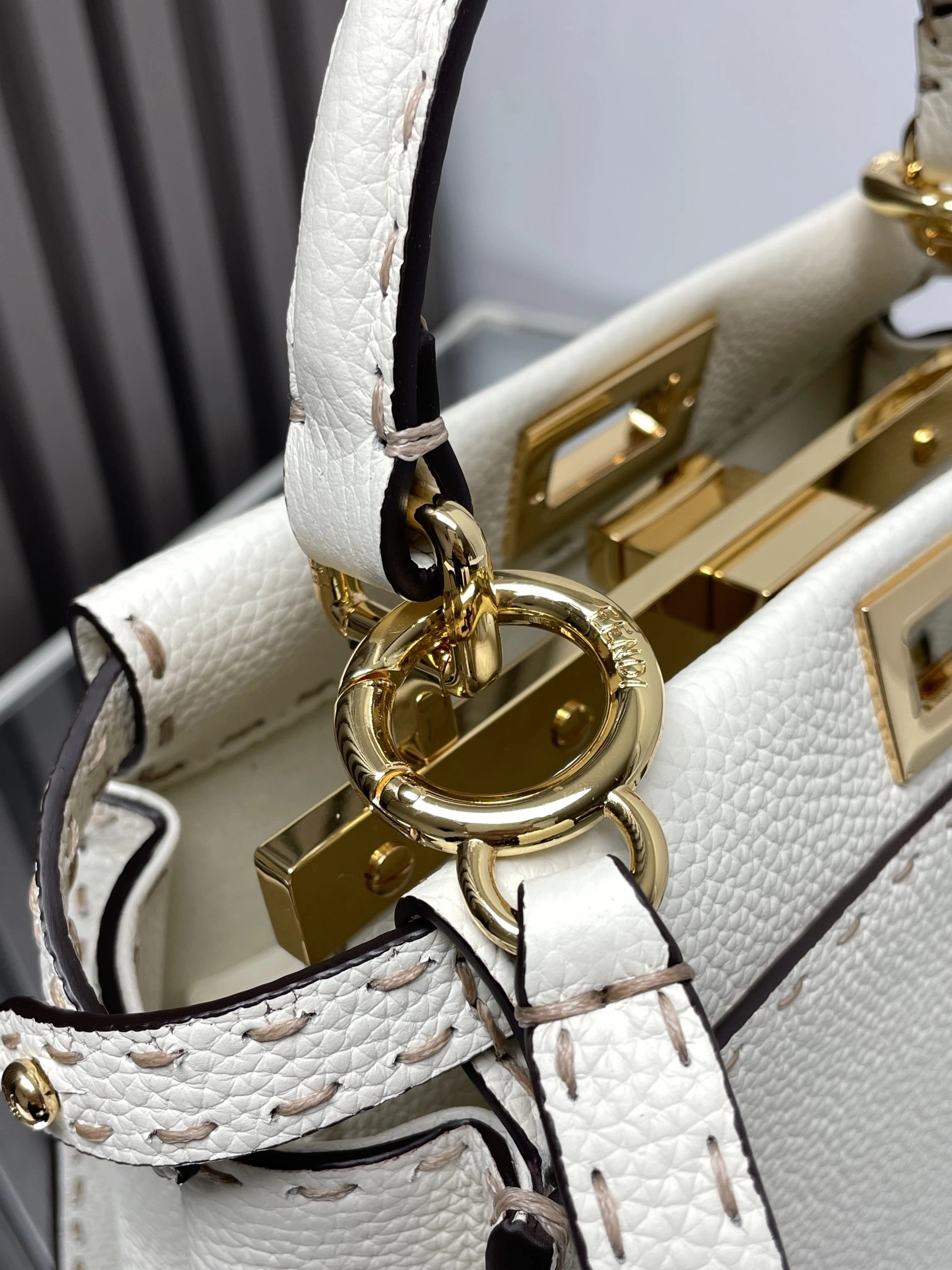 Elegant Fendi Peekaboo Bags 69848