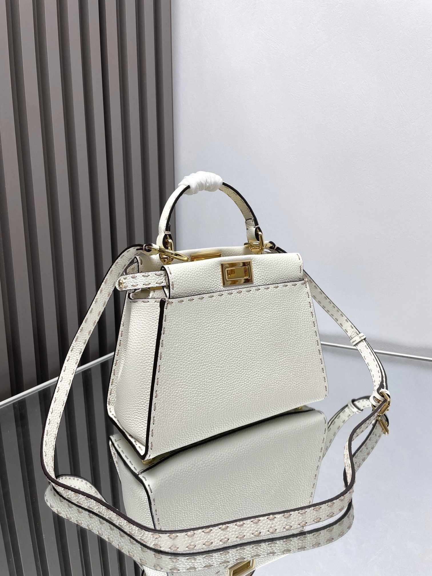 Elegant Fendi Peekaboo Bags 69848