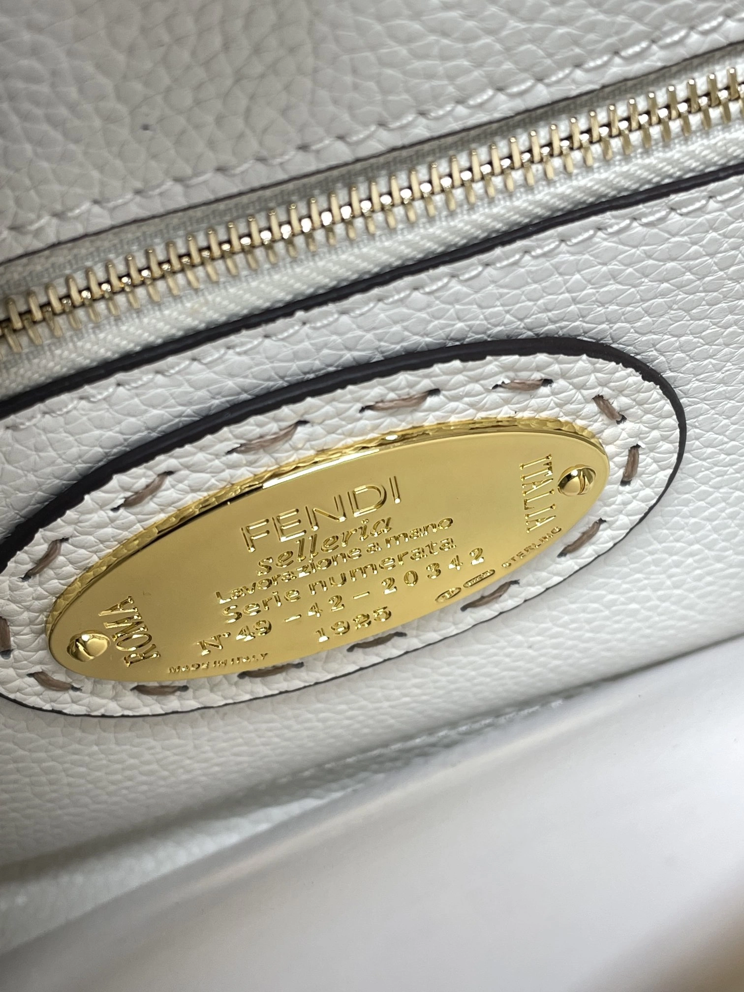 Elegant Fendi Peekaboo Bags 69848