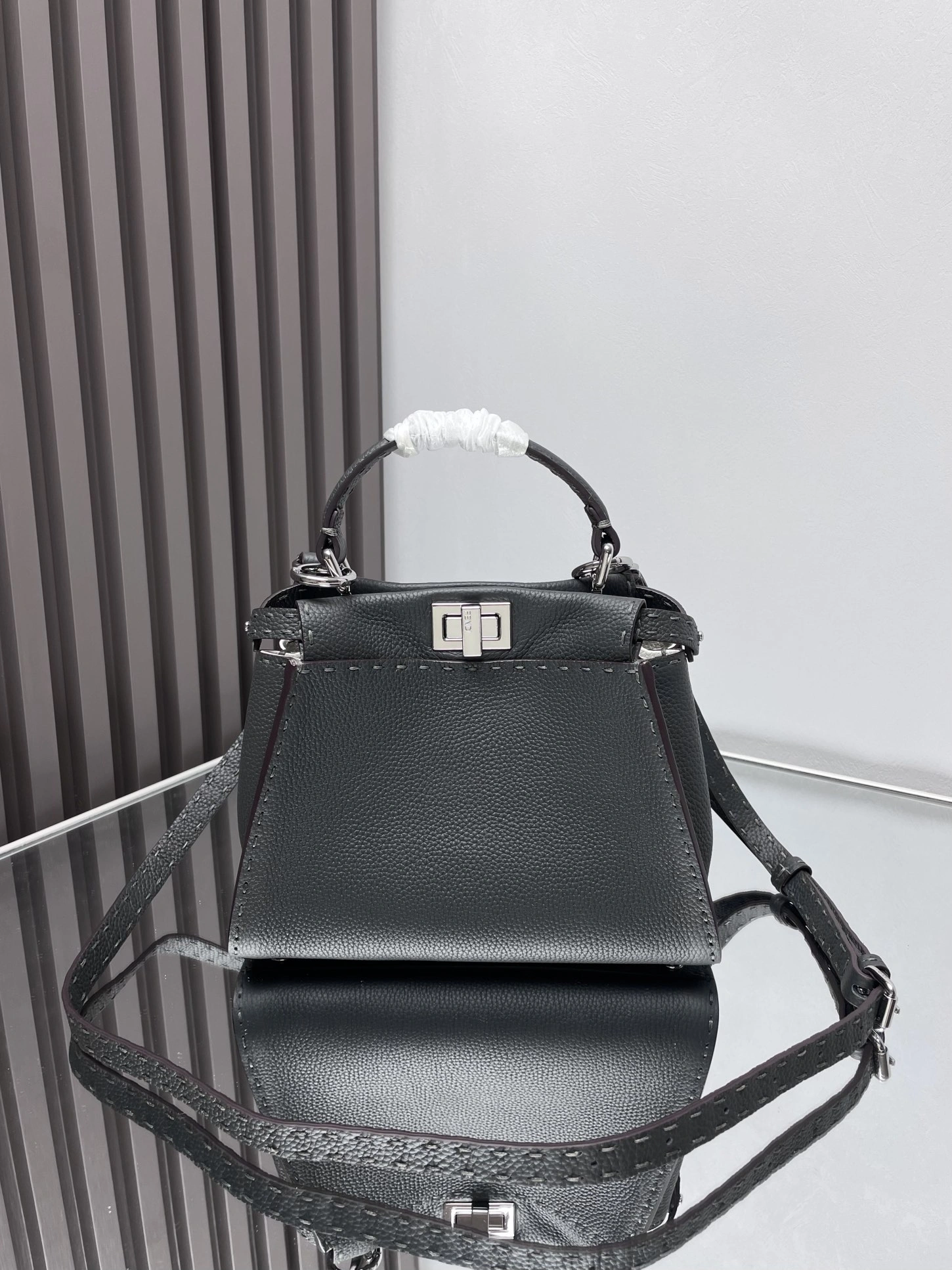 Fendi Peekaboo Bags OnTrend 69839