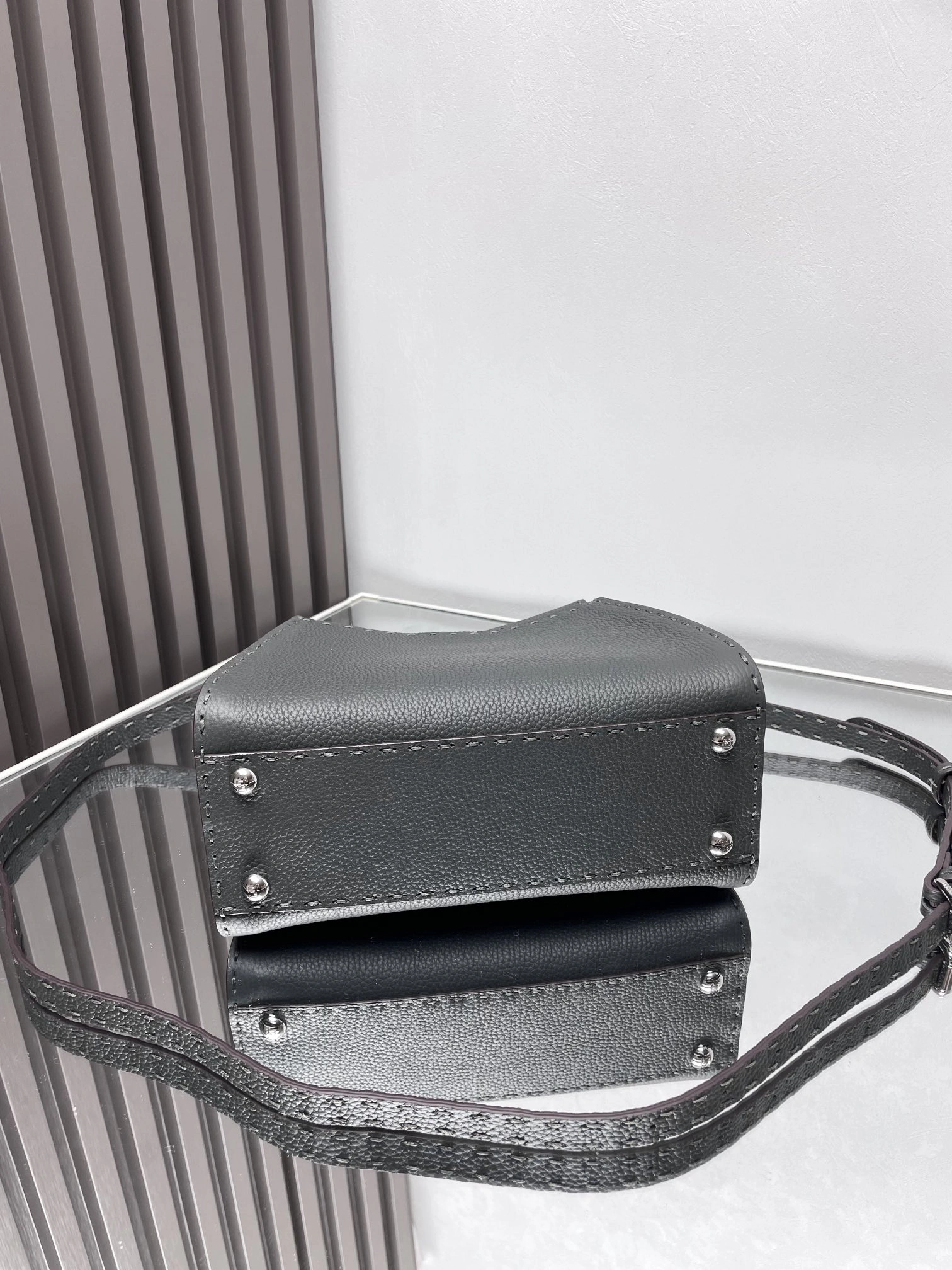 Fendi Peekaboo Bags OnTrend 69839