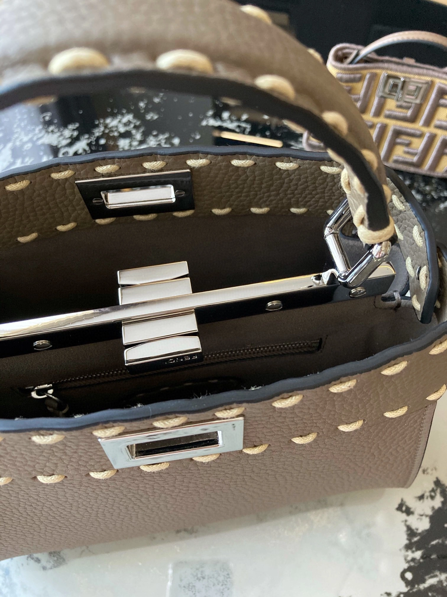 Functional Fendi Peekaboo Bags 69865