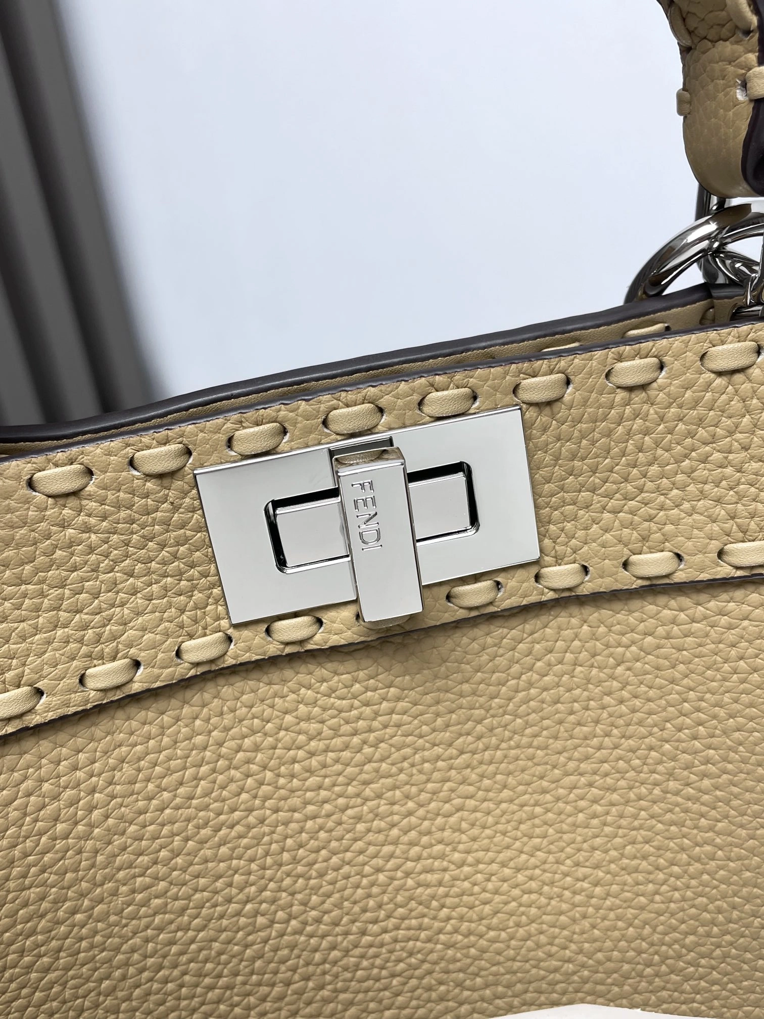 ModernLook Fendi Peekaboo Bags 69838