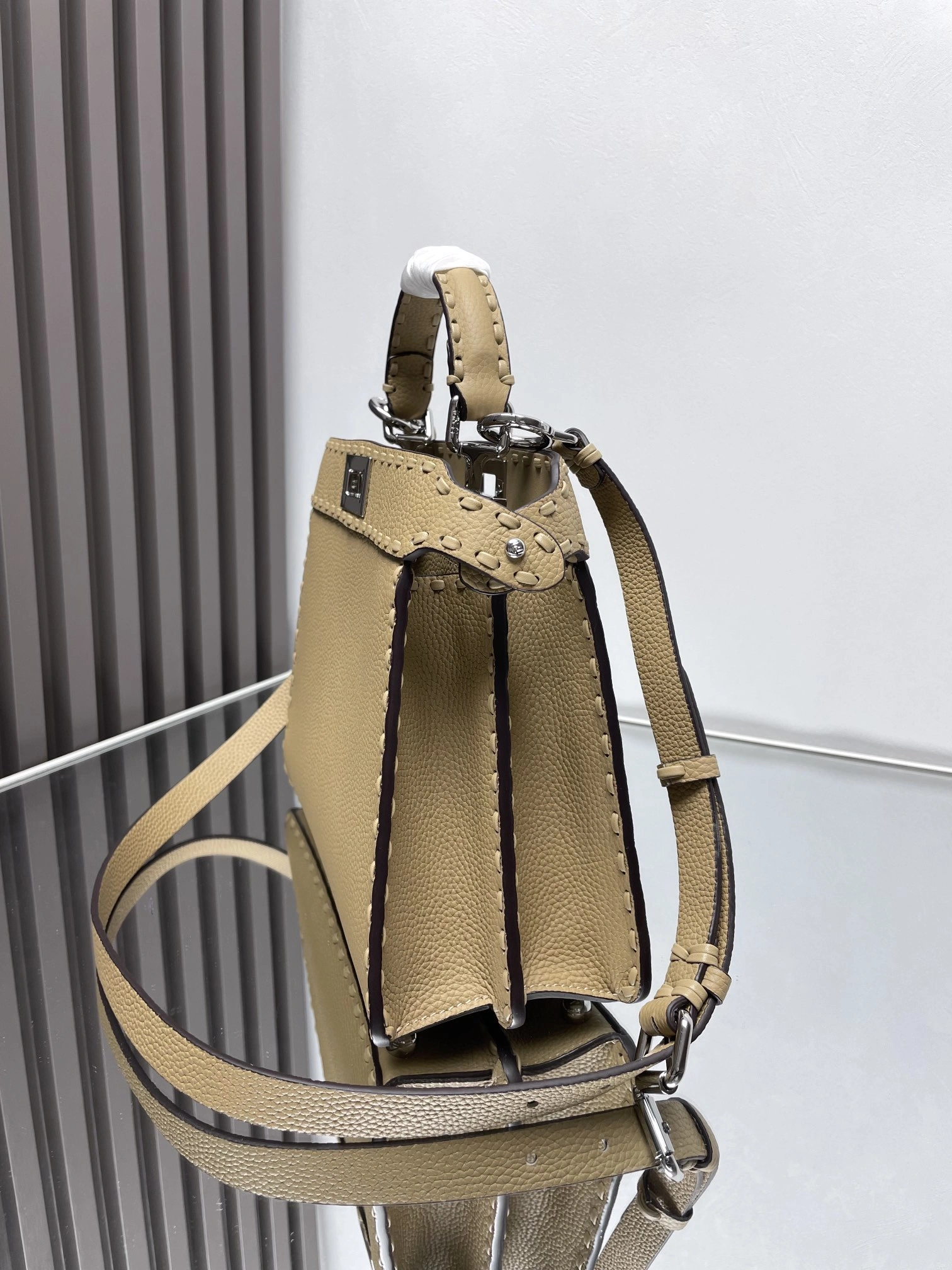 ModernLook Fendi Peekaboo Bags 69838