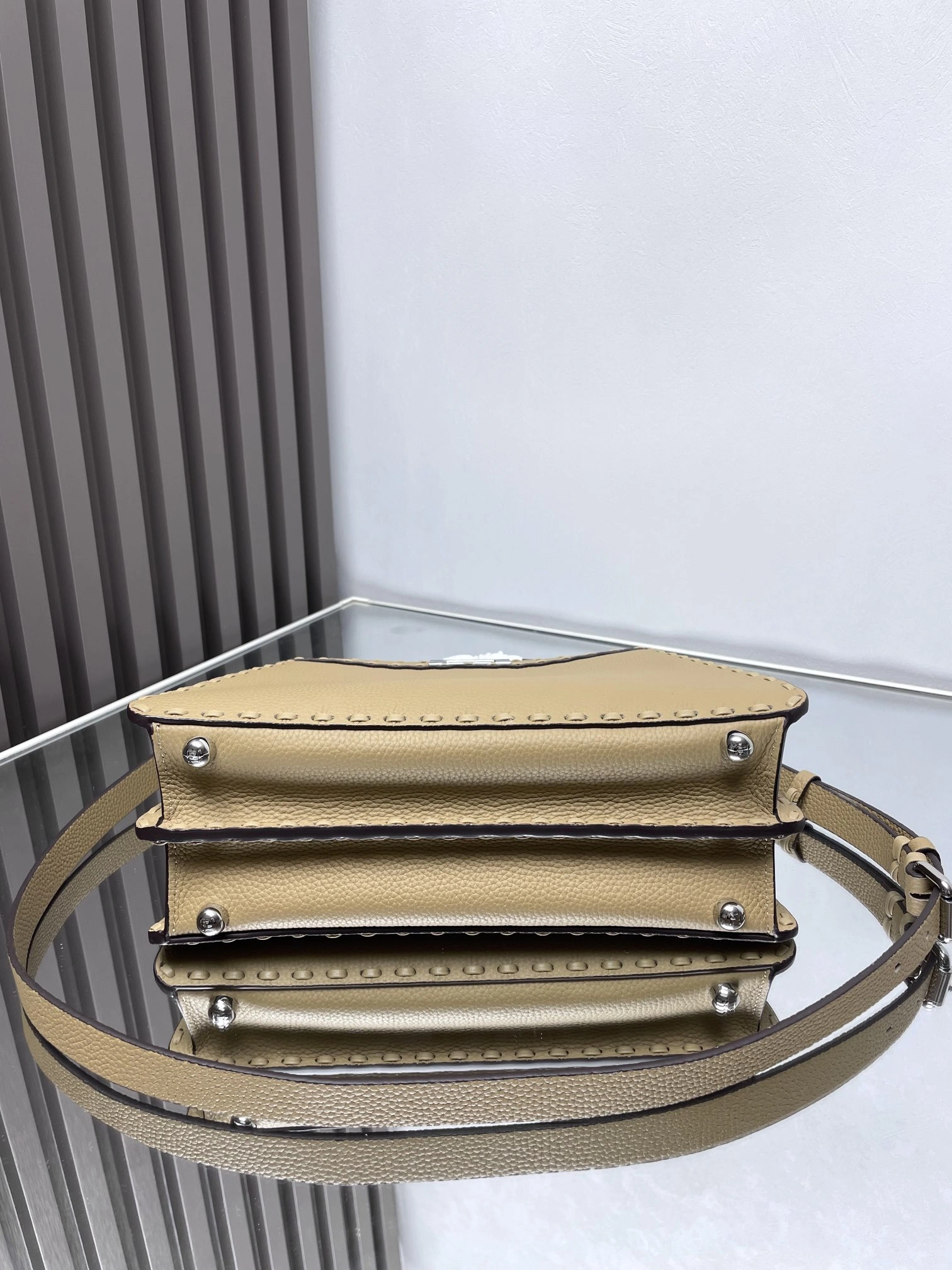 ModernLook Fendi Peekaboo Bags 69838