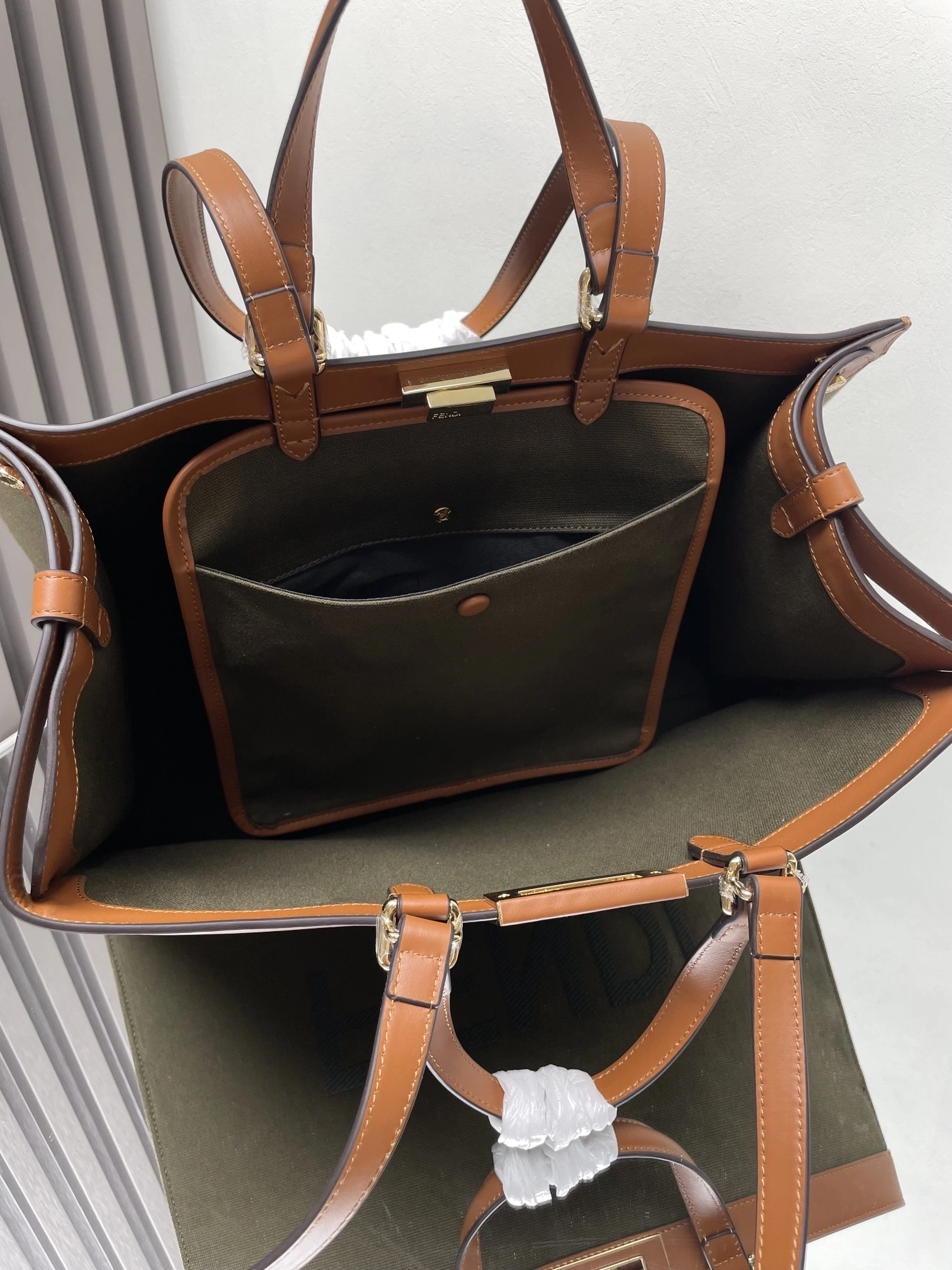 Original Fendi Peekaboo Bags 69844