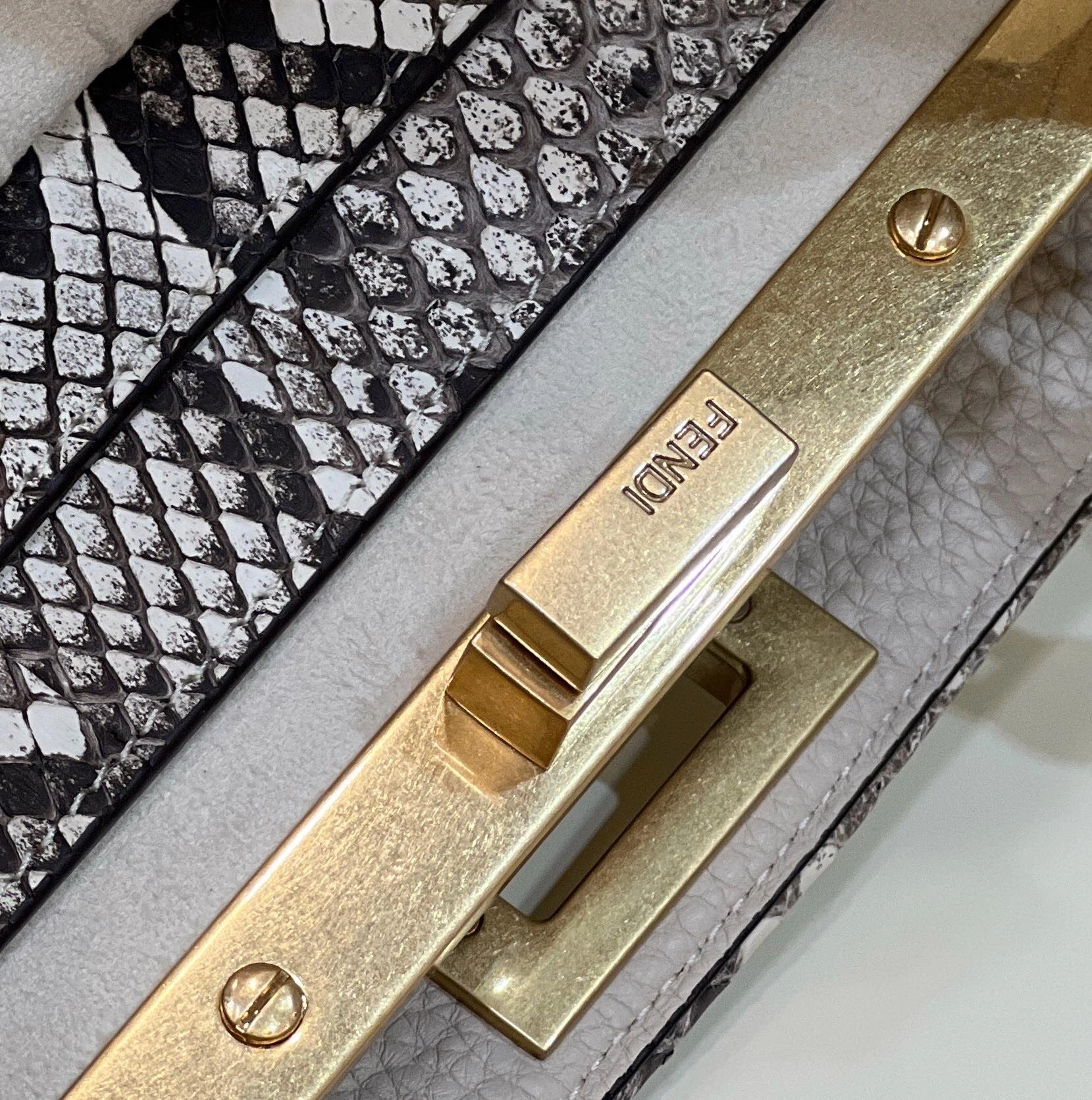 SmartChoice Fendi Peekaboo Bags 69834