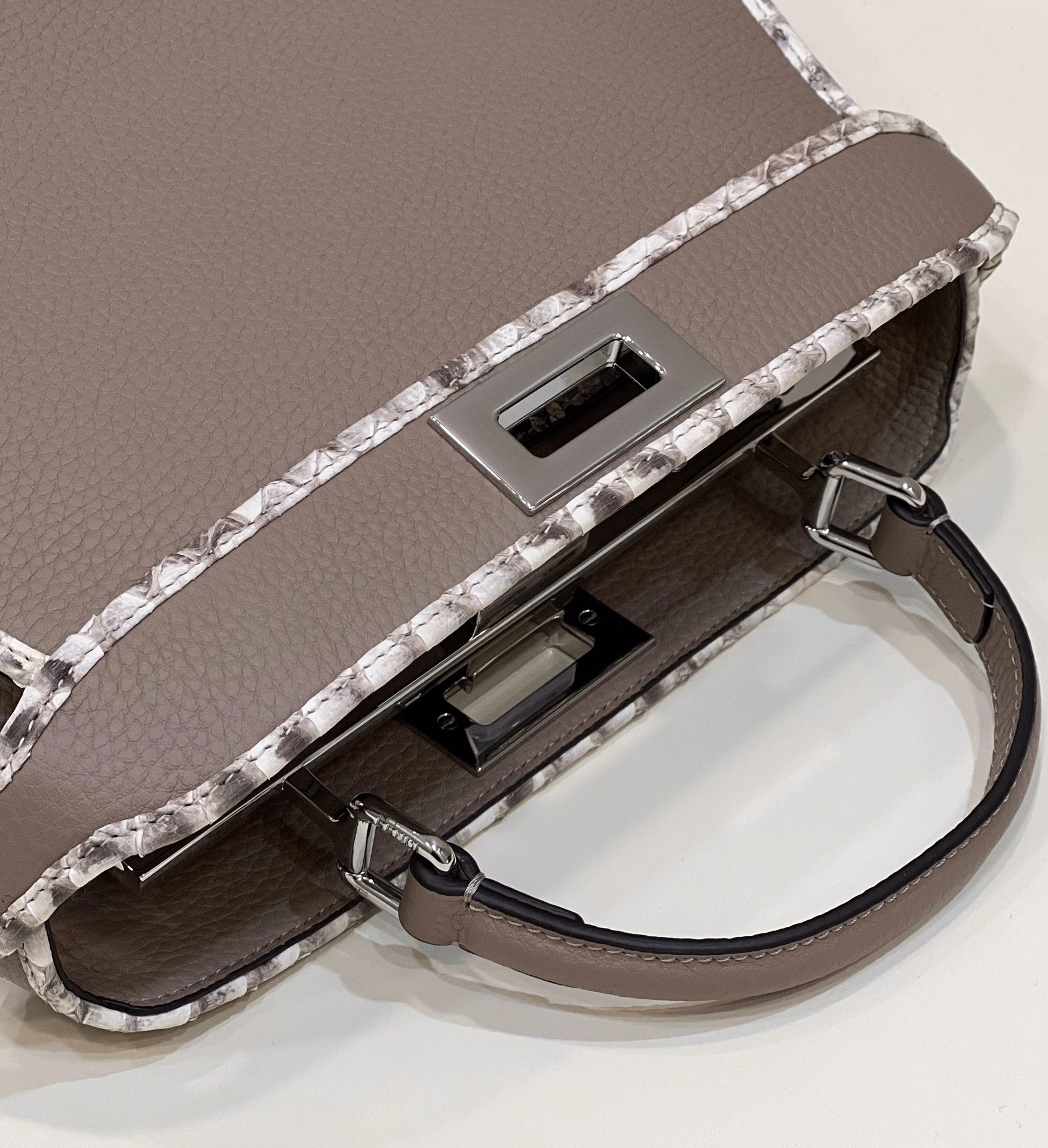Classic Fendi Peekaboo Bags 69827