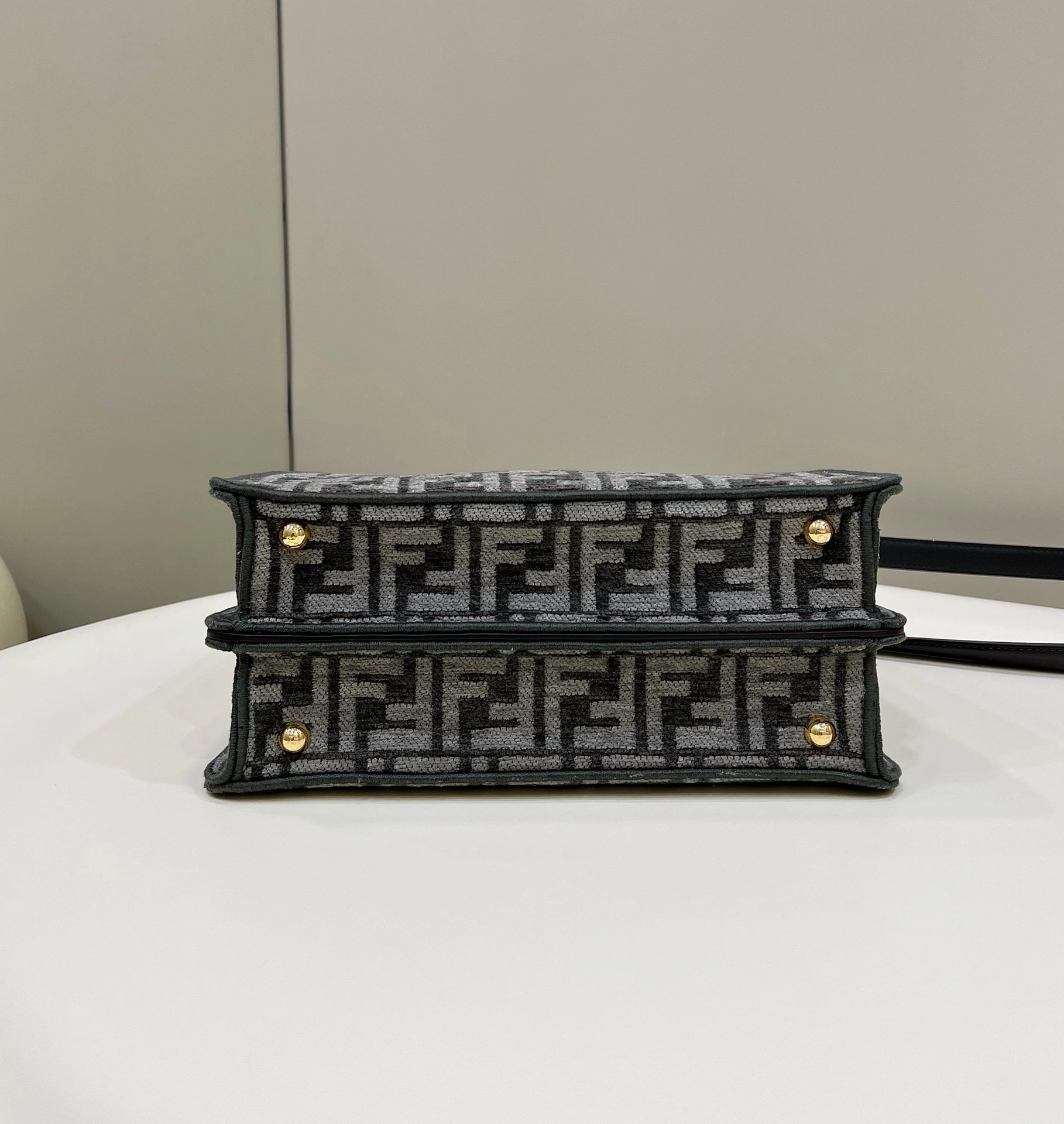 Fendi Peekaboo Bags OdorResistant 69815