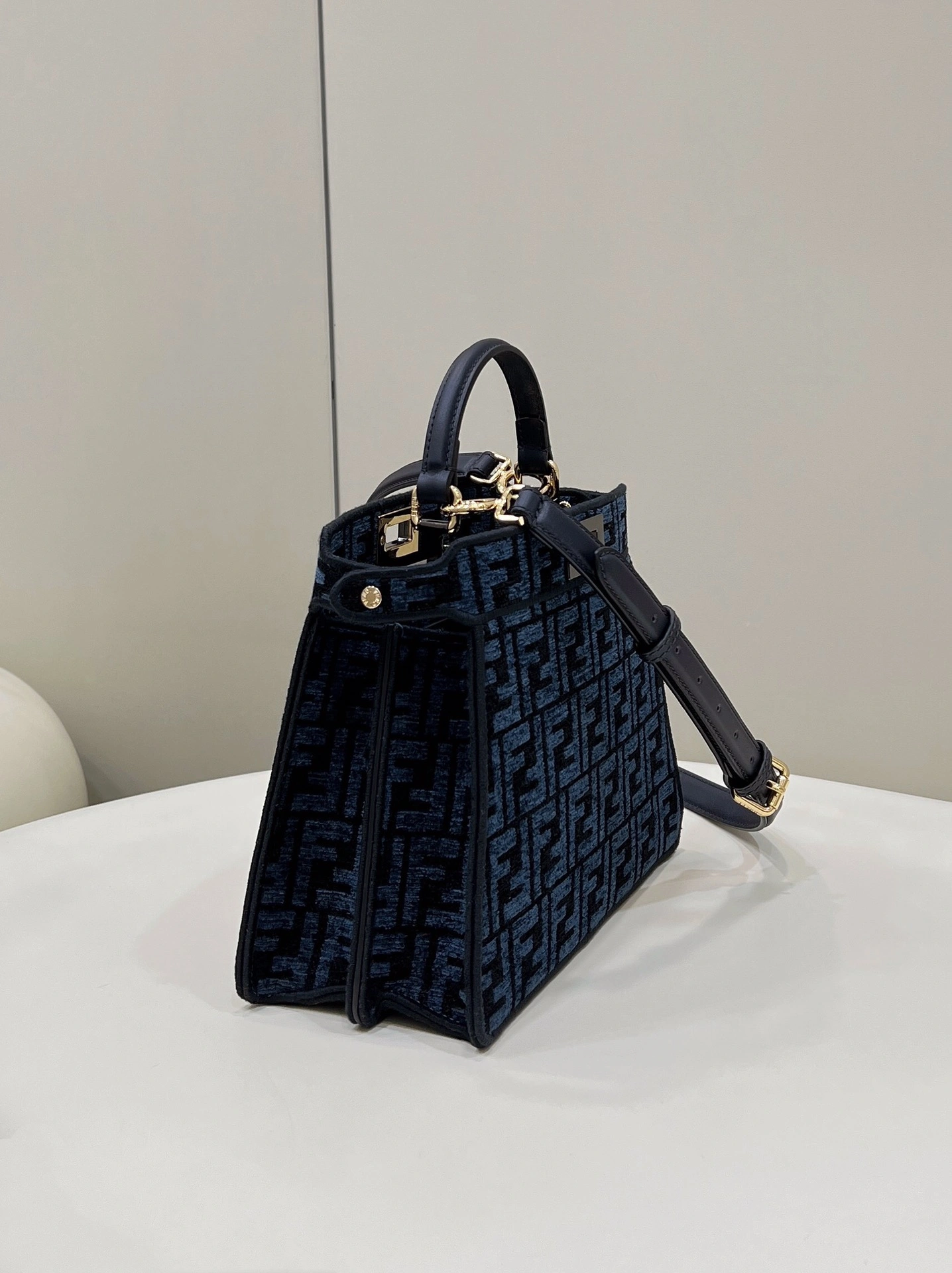 Fendi Peekaboo Bags WeatherProof 69803