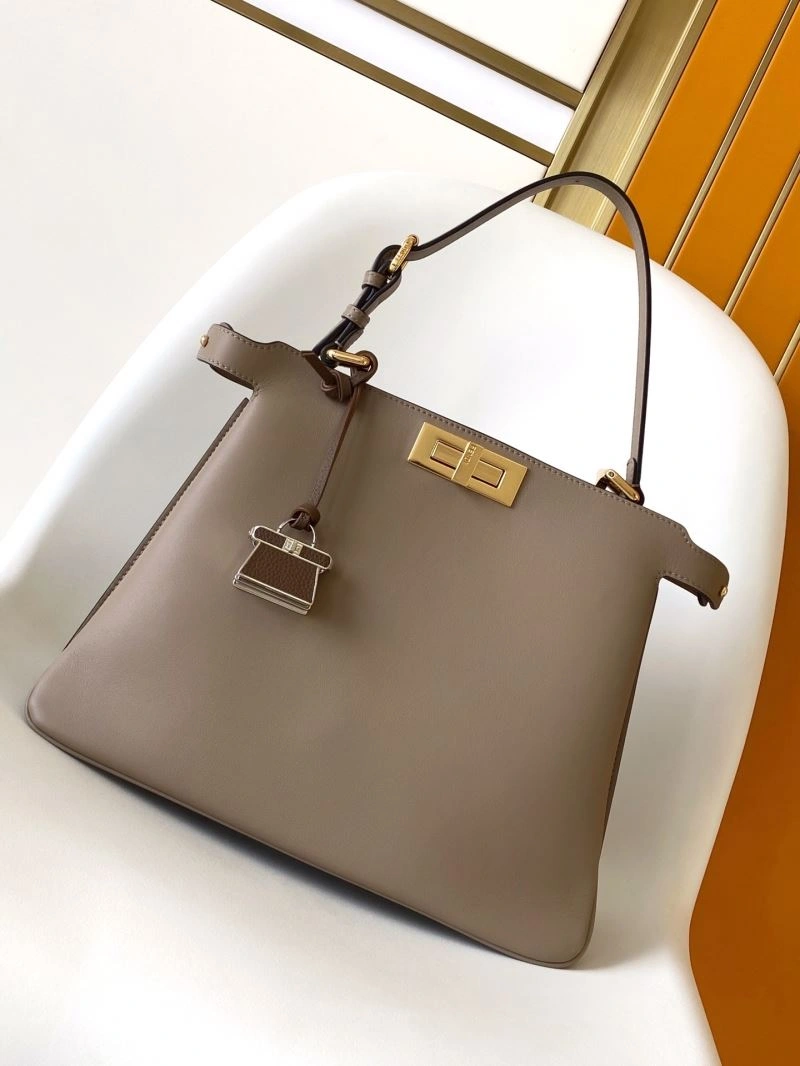 Fendi Peekaboo Bags DailyWear 57790