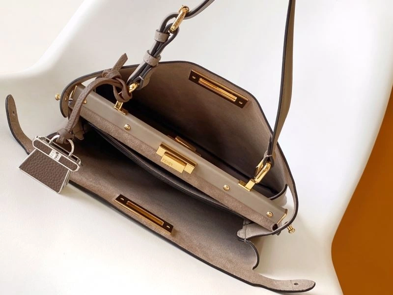 Fendi Peekaboo Bags DailyWear 57790