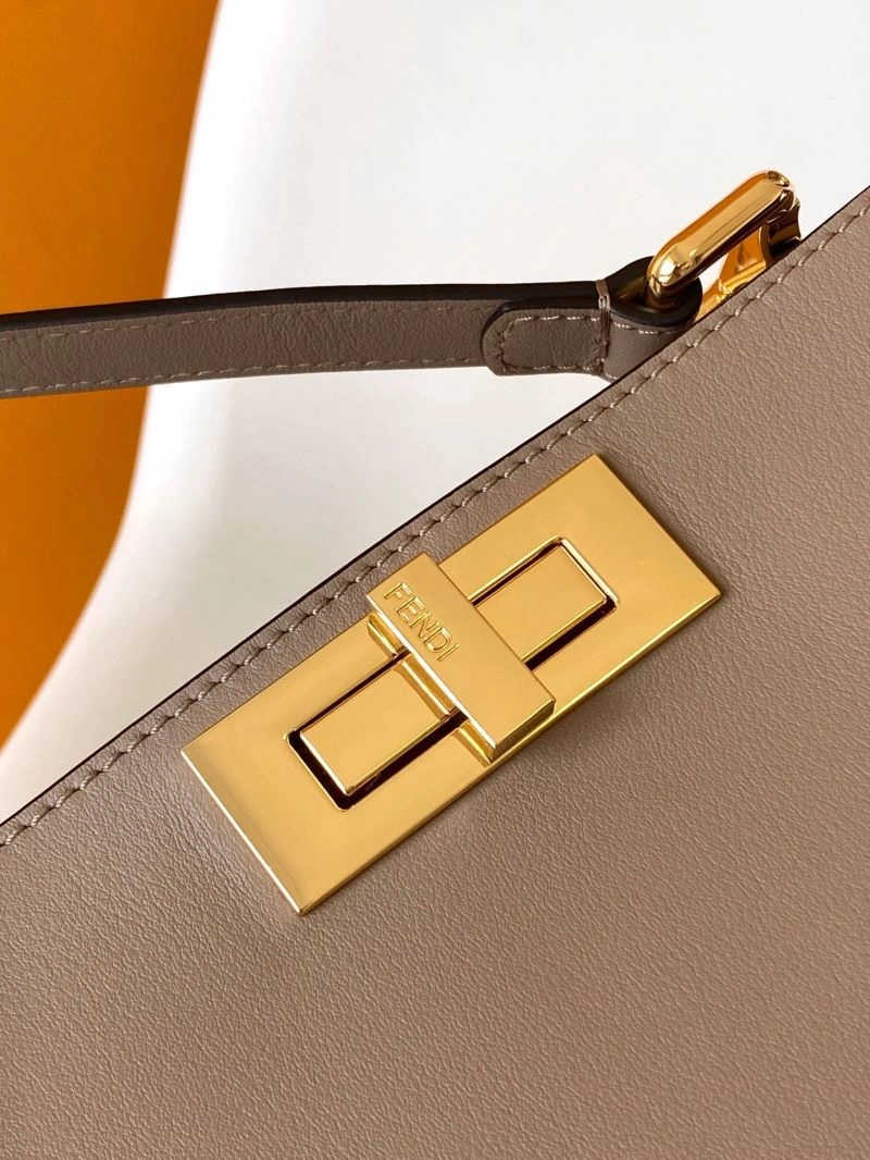 Fendi Peekaboo Bags DailyWear 57790