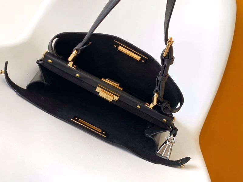 Fendi Peekaboo Bags Classic 57825