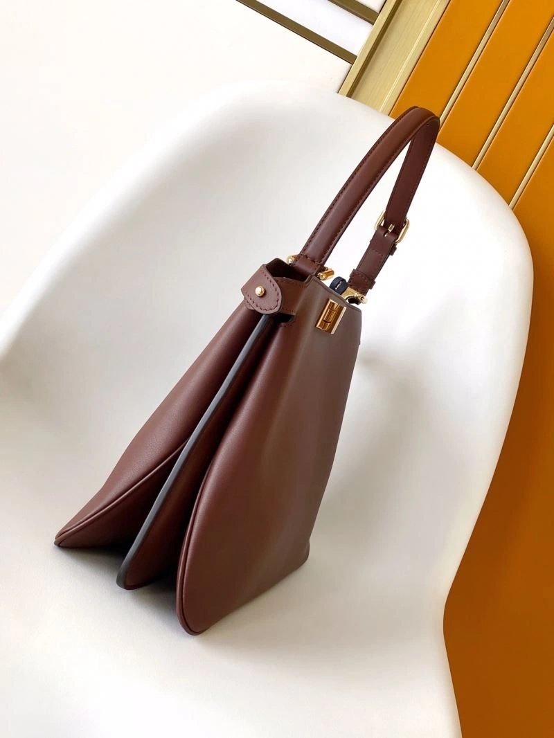 Fendi Peekaboo Bags Snug 57789