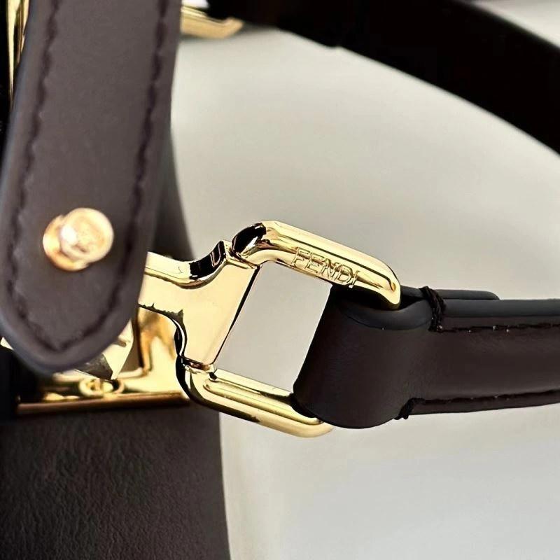 Vibrant Fendi Peekaboo Bags 57788