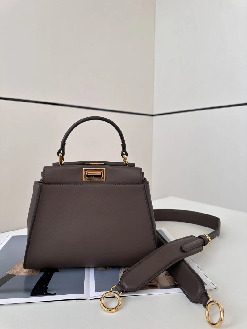Fendi Peekaboo Bags Breathable 57765