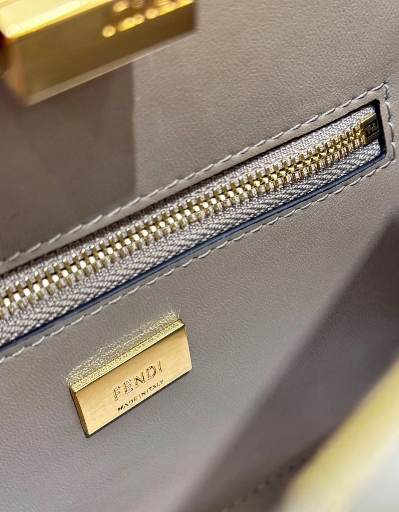 Fendi Peekaboo Bags Chic 57779