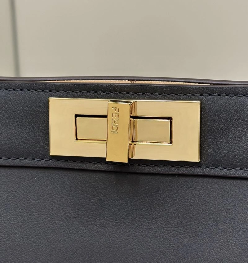 Fendi Peekaboo Bags Supportive 57821