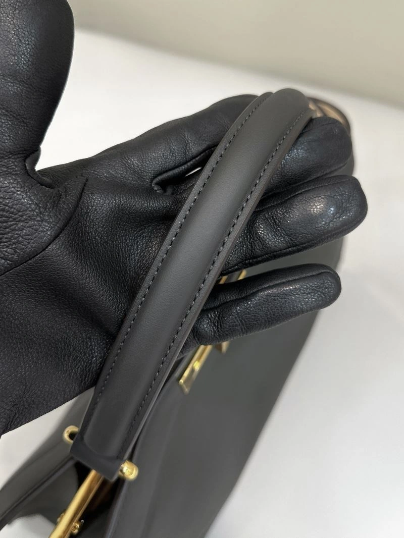 Fendi Peekaboo Bags Supportive 57821