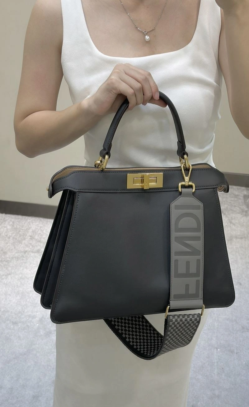 Fendi Peekaboo Bags Supportive 57821