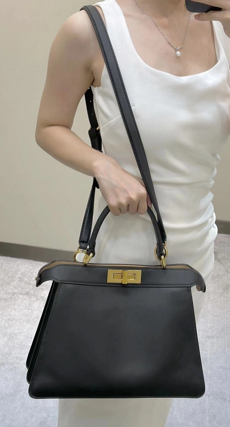 Fendi Peekaboo Bags Supportive 57821
