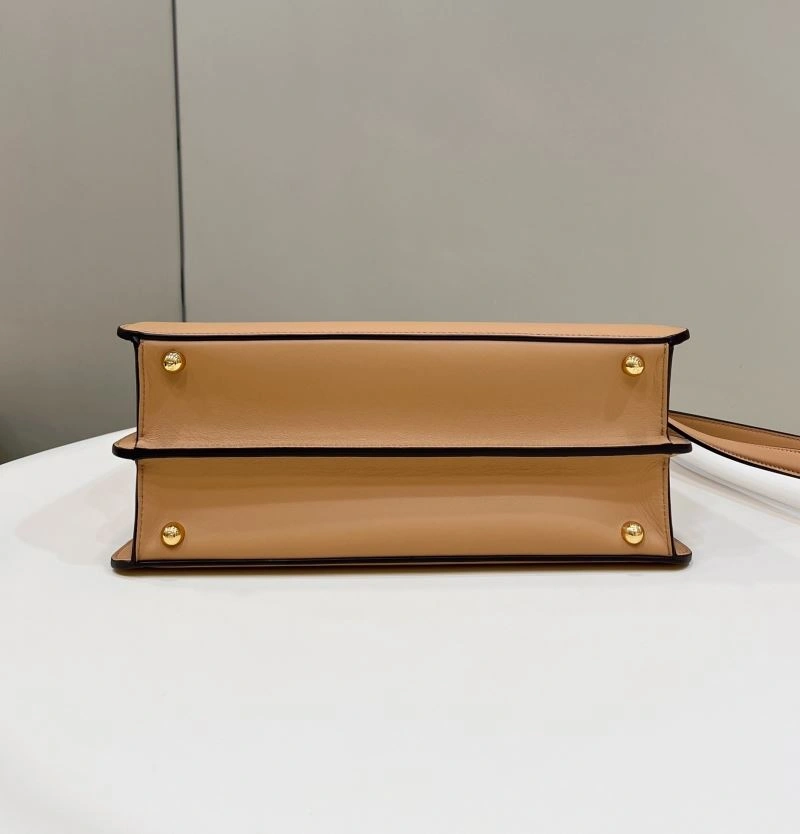 Flexible Fendi Peekaboo Bags 57774