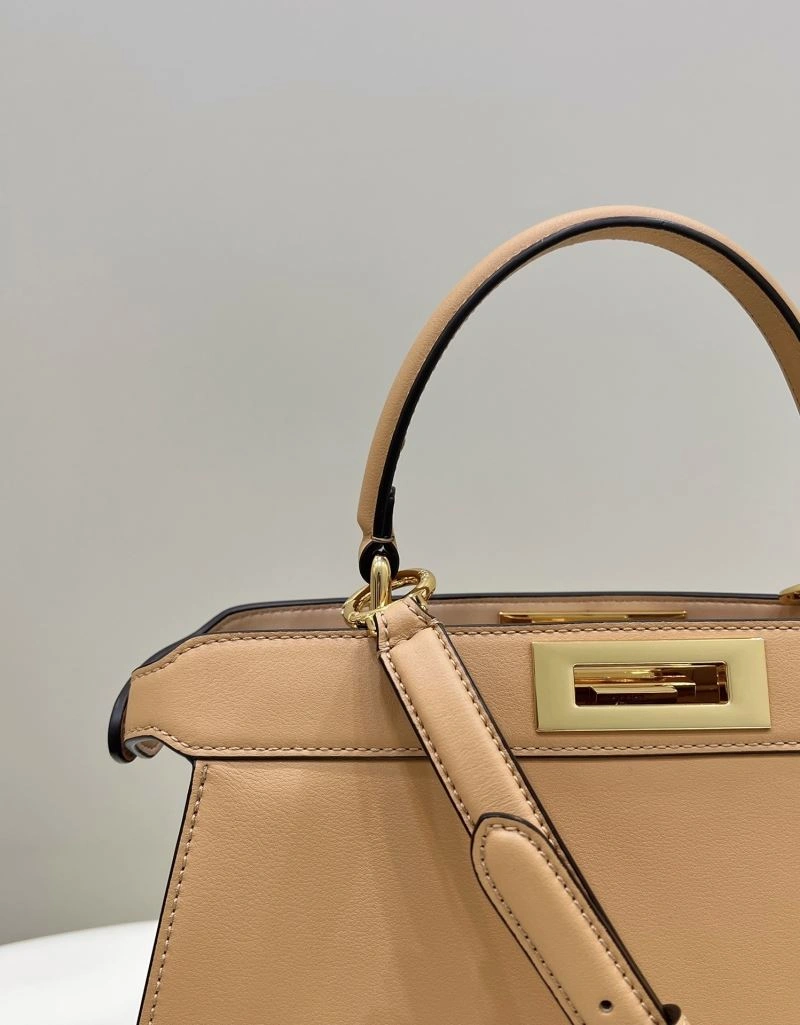 Flexible Fendi Peekaboo Bags 57774