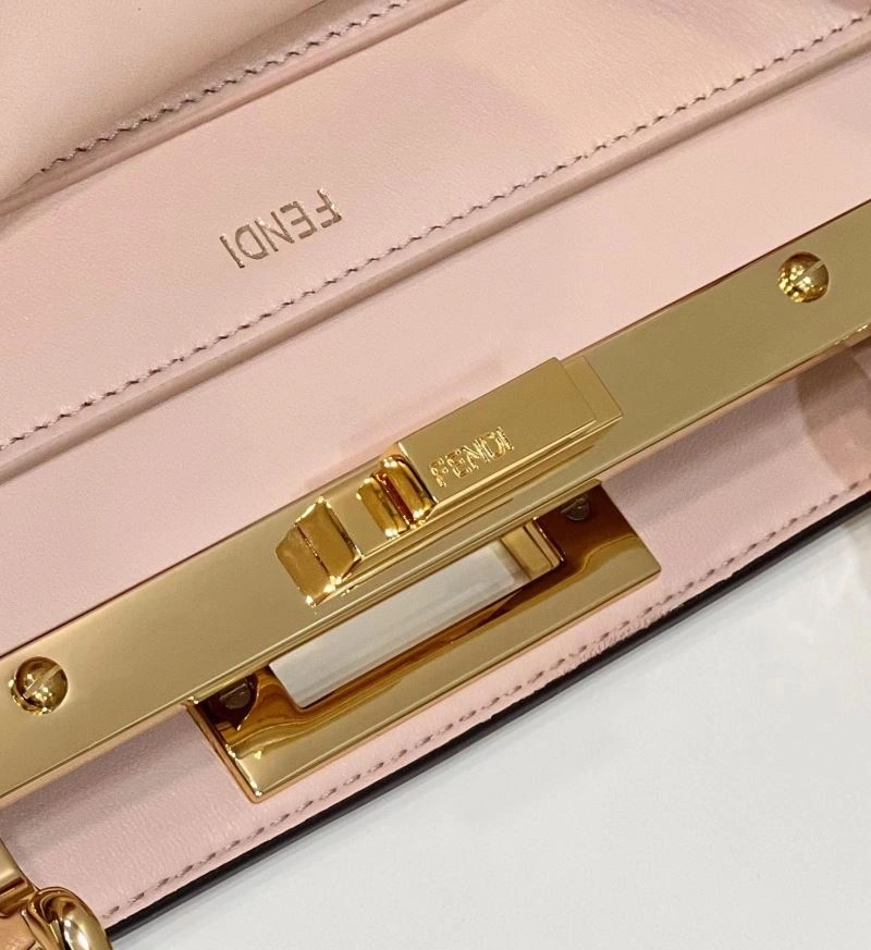 Flexible Fendi Peekaboo Bags 57774