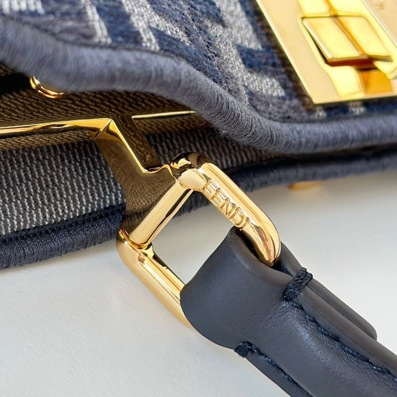 Fendi Peekaboo Bags Stretchable 57814