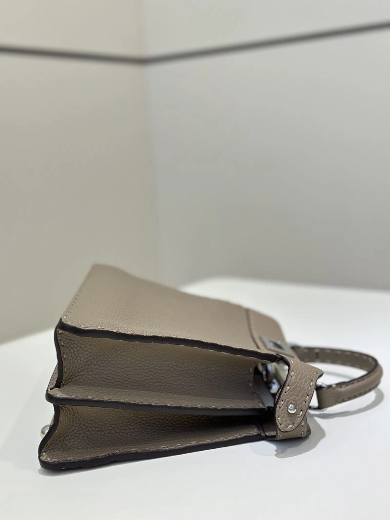 Fendi Peekaboo Bags ModernLook 57759