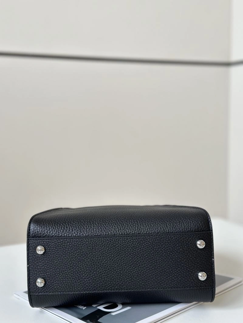 Fendi Peekaboo Bags ModernLook 57756