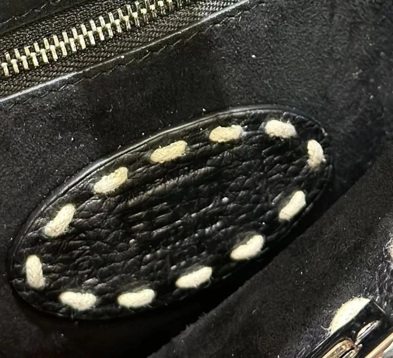 Fendi Peekaboo Bags Unisex 57755
