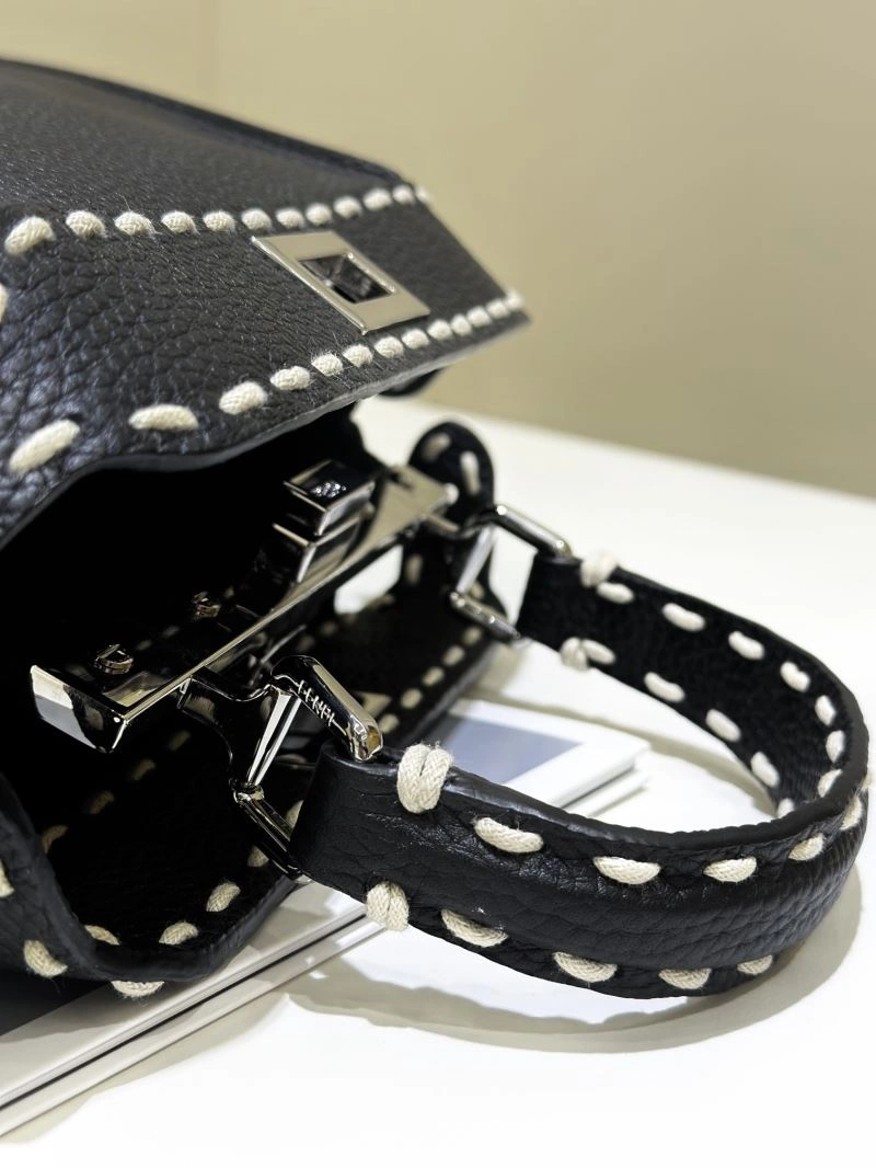 Fendi Peekaboo Bags Unisex 57755