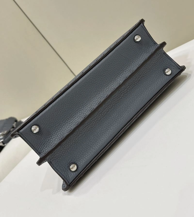 Lightweight Fendi Peekaboo Bags 57749