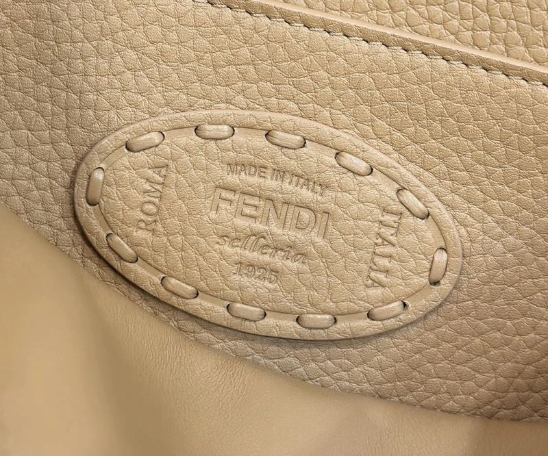 ModernLook Fendi Peekaboo Bags 57823