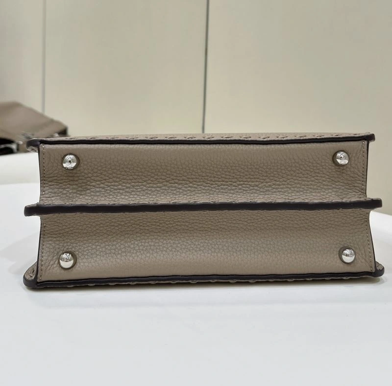 WaterResistant Fendi Peekaboo Bags 57743