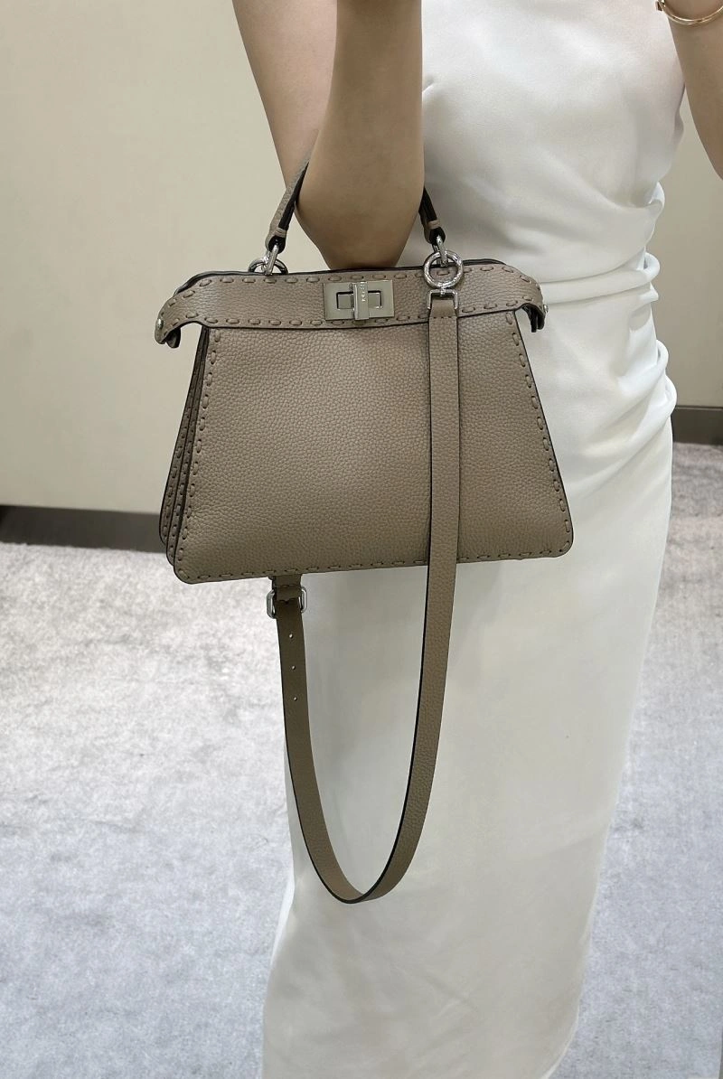 WaterResistant Fendi Peekaboo Bags 57743